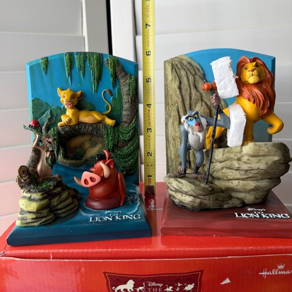 The Lion King Disney Hallmark Resin Book Ends Rare With Original Box & Packaging - Picture 10 of 16